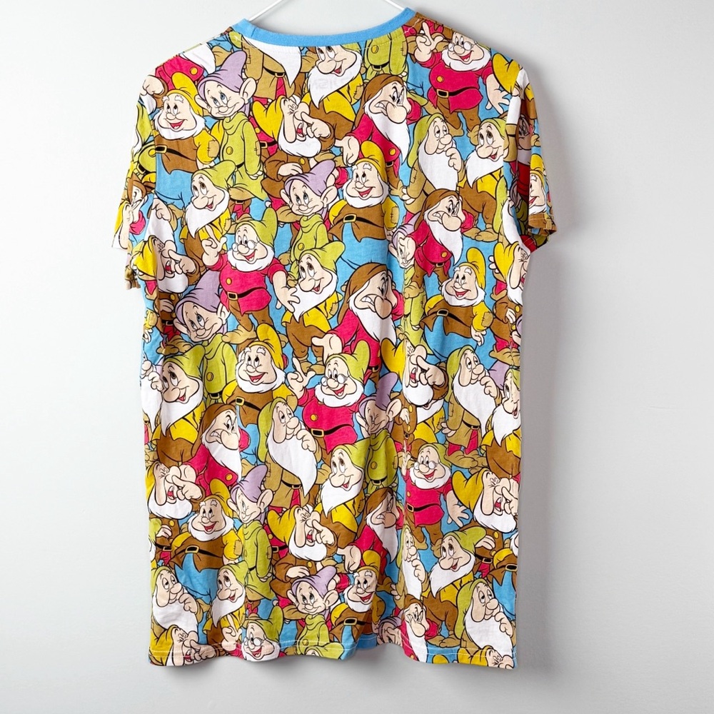 Cakeworthy Disney Top T Shirt Unisex Snow White Seven Dwarfs Size M - Picture 2 of 4